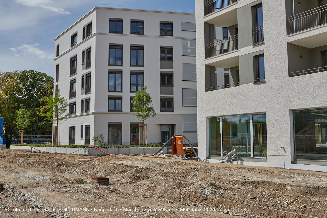 25.07.2023 - Rundgang im Alexisquartier in Neuperlach